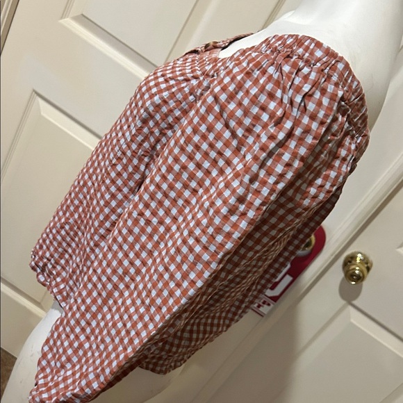 Madewell Off Shoulder Checkered Button-Up Blouse. Size 2 - Picture 4 of 9
